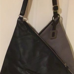 VOI Crossbody/Shoulder Bag Soft Leather